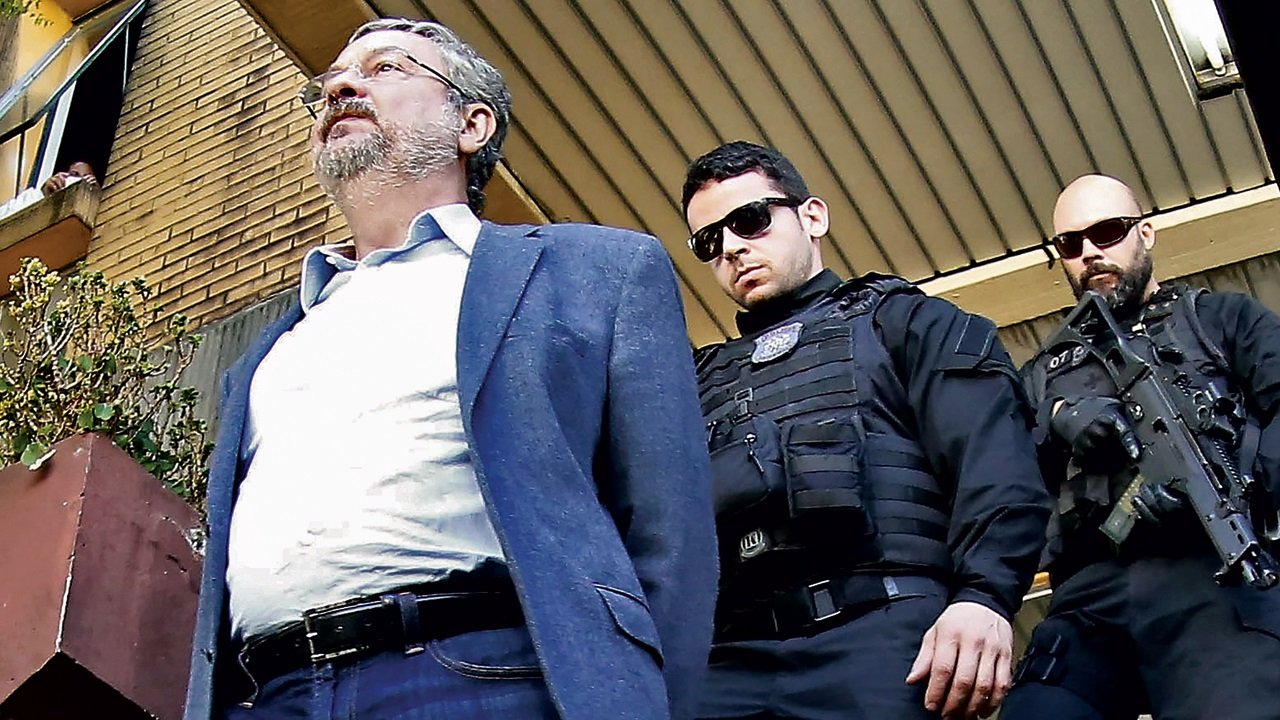 Palocci, de médico modesto a milionário preso