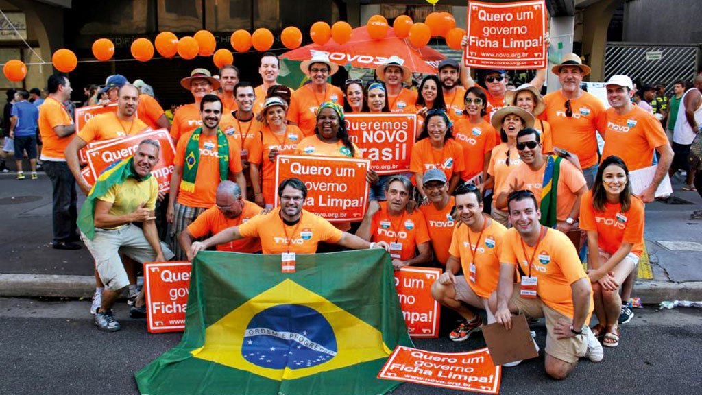 NOVA ORDEMMilitantes do Partido Novo contribuem com R$ 30 por mês para financiar as campanhas da legenda