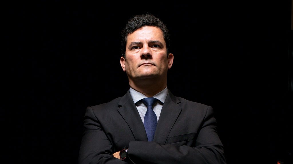 Moro: Lula é mentor do esquema criminoso da Petrobras. O tríplex é a ponta do iceberg