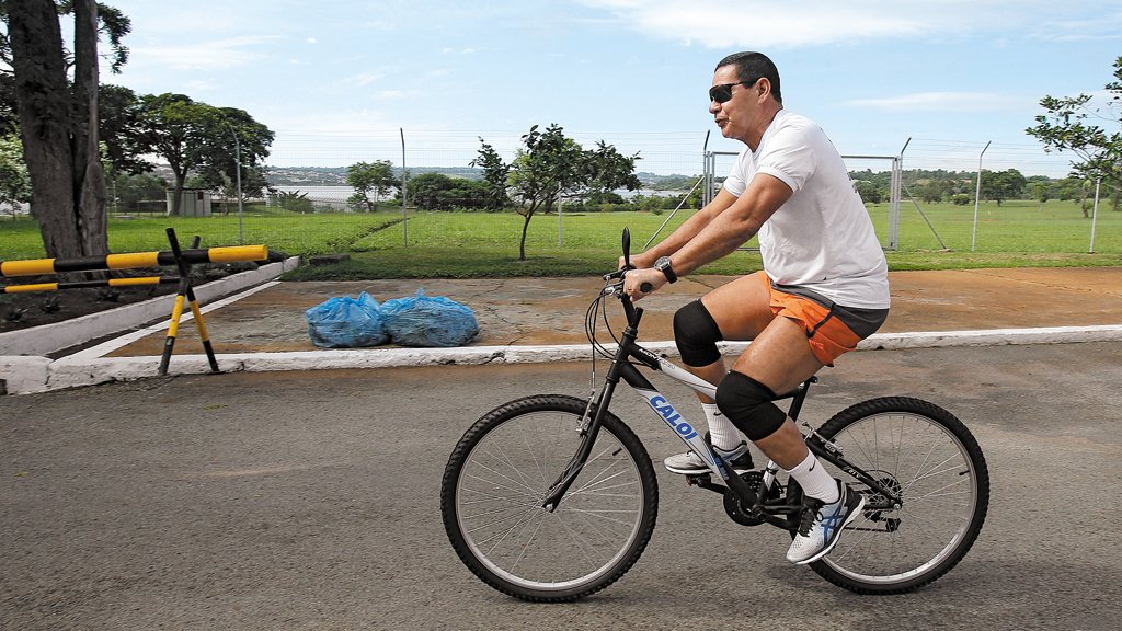 Um presidente monitorado