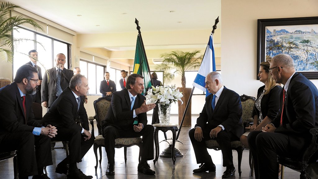 A diplomacia dos ovos pisoteados