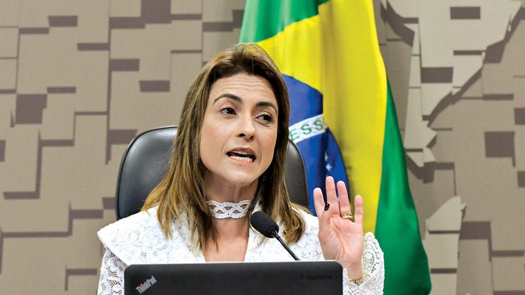 MAU EXEMPLO Políticos, como a senadora Soraya Thronicke, foram brindados com passaportes diplomáticos