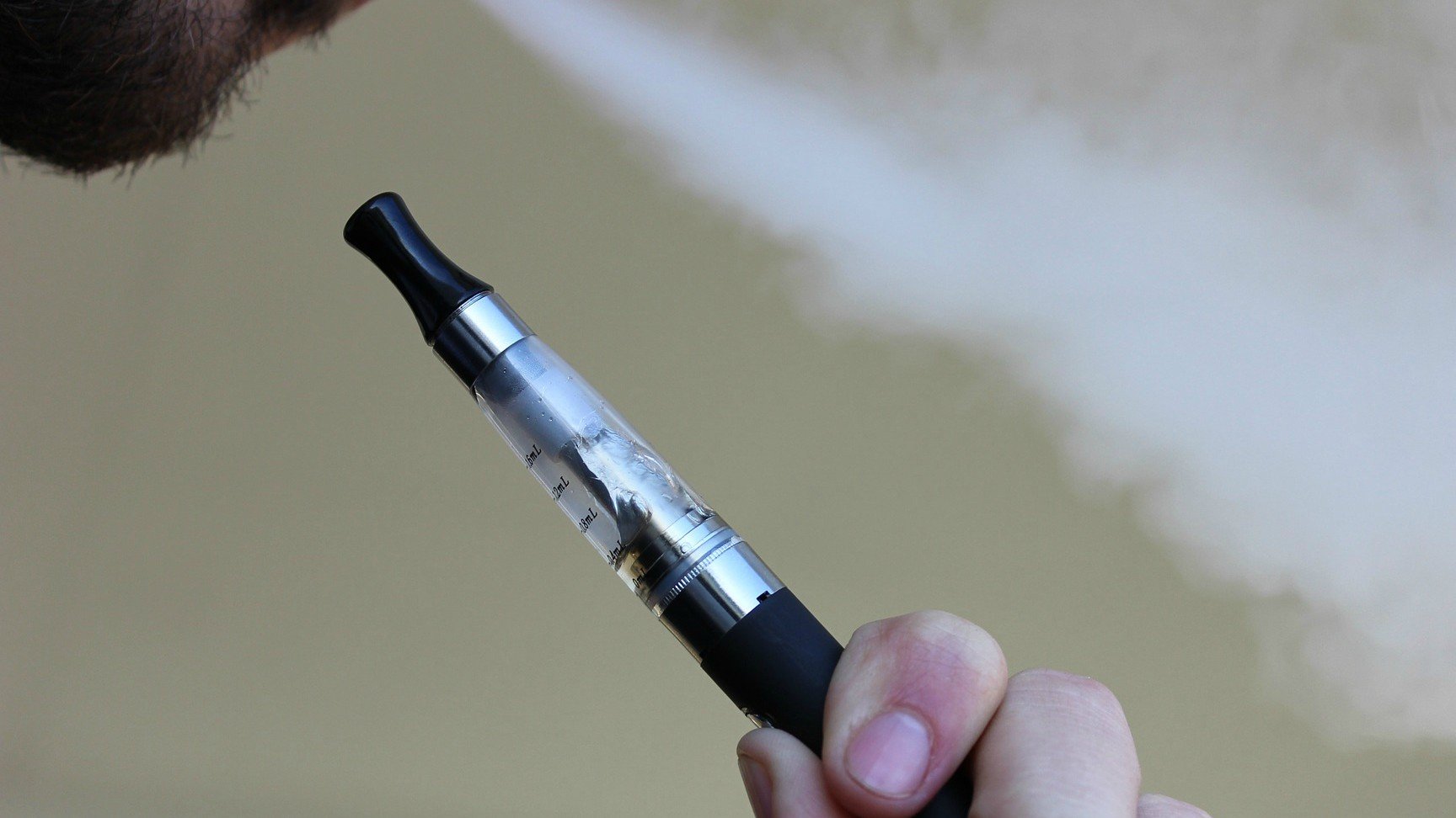 Cigarro eletrônico mata